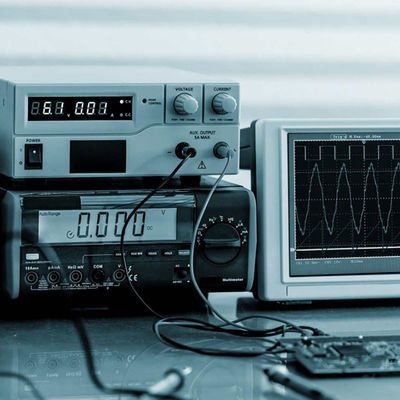 Обслуживание удостоверения подлинности третьей стороны 60950-1 EN 62133 IEC лаборатории третьей стороны лаборатории теста литий-ионного аккумулятора голодая